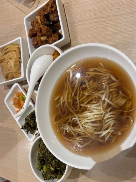 罗汉上素面 at 春风松月楼(豫园商城店)